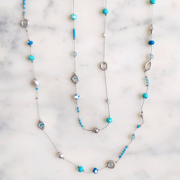 The Limited Multiple Shapes/Colors/Materials Chained Long Necklace. - Picture 4 of 4